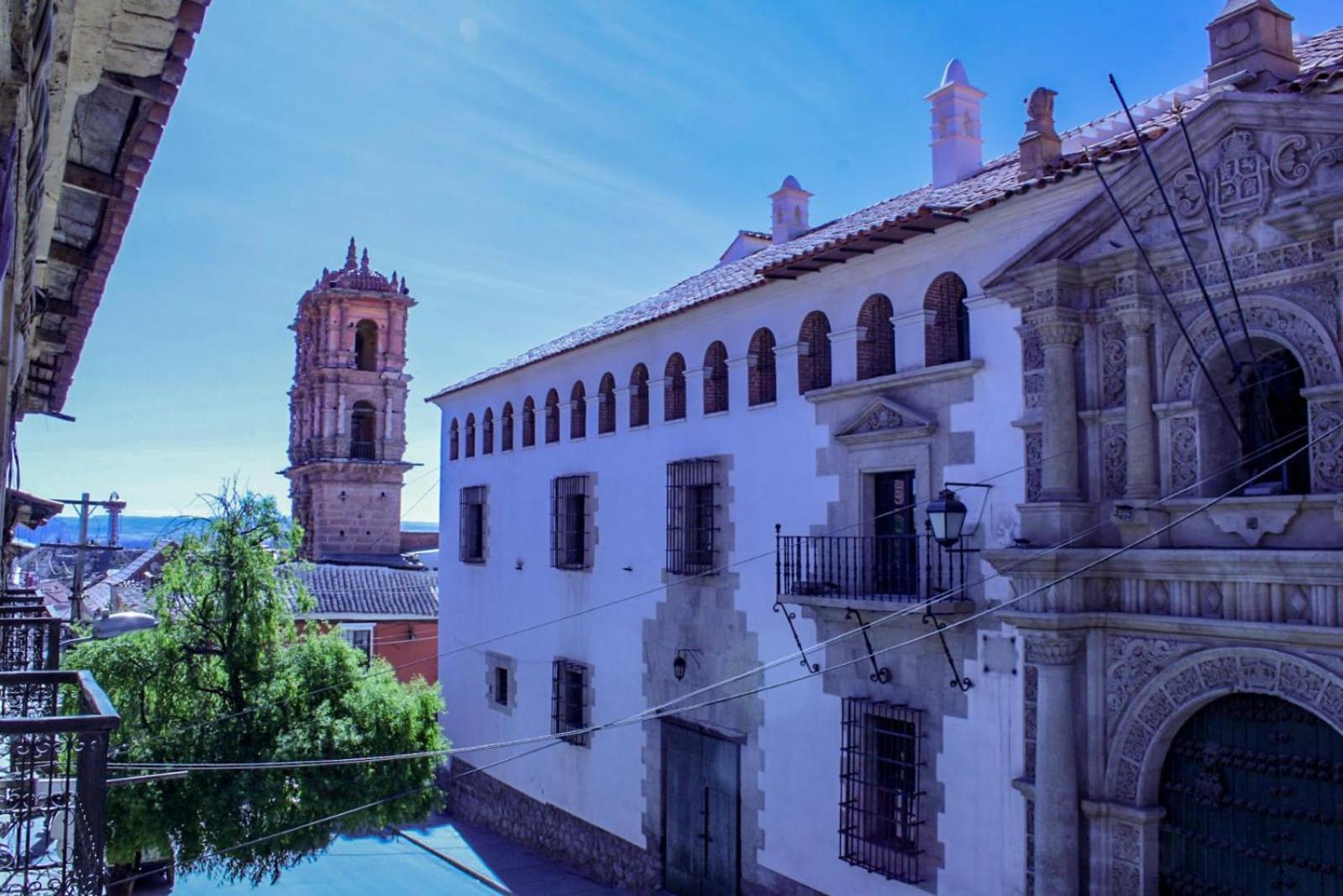Hostal La Realeza Potosi Bagian luar foto