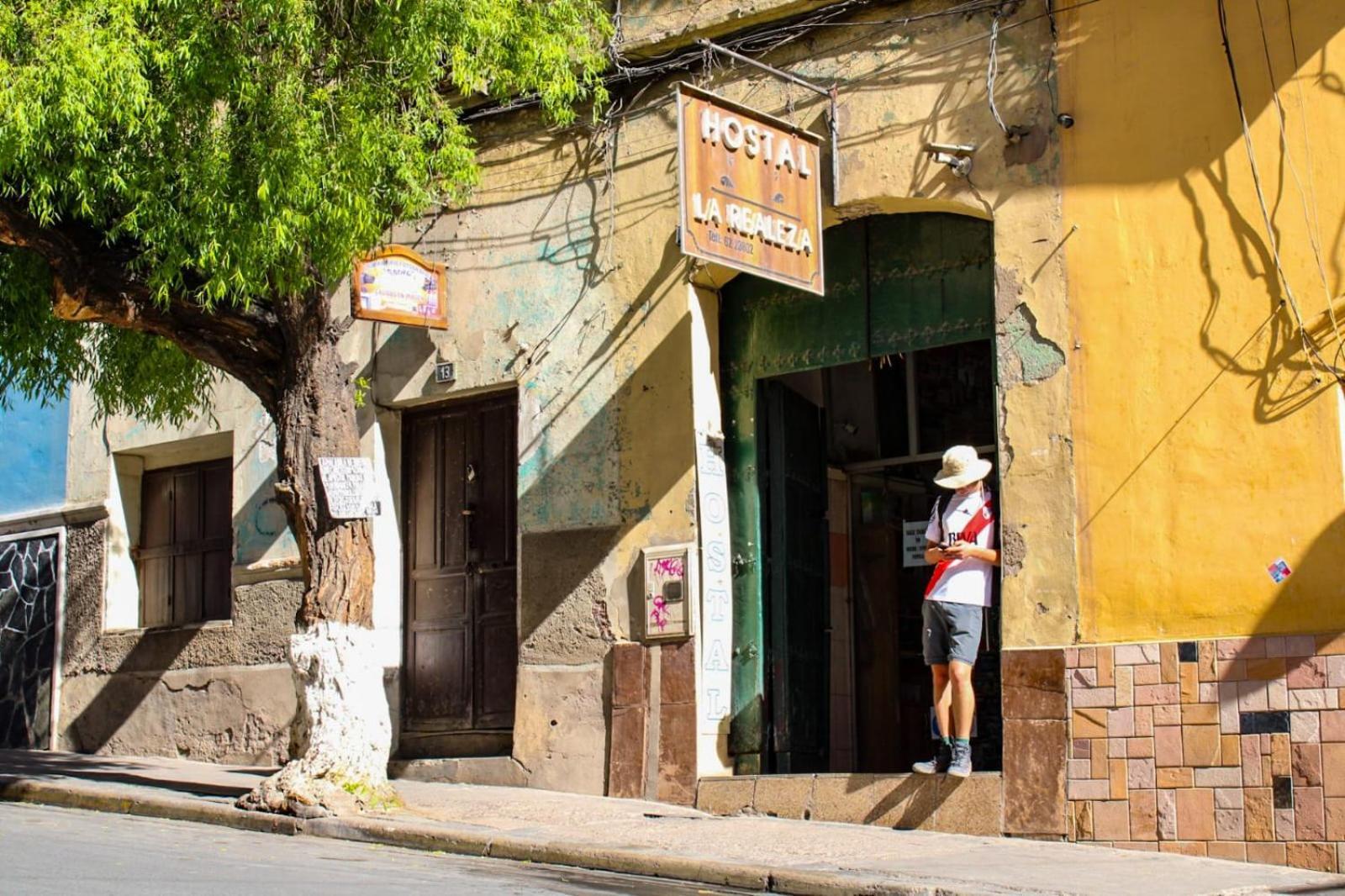 Hostal La Realeza Potosi Bagian luar foto