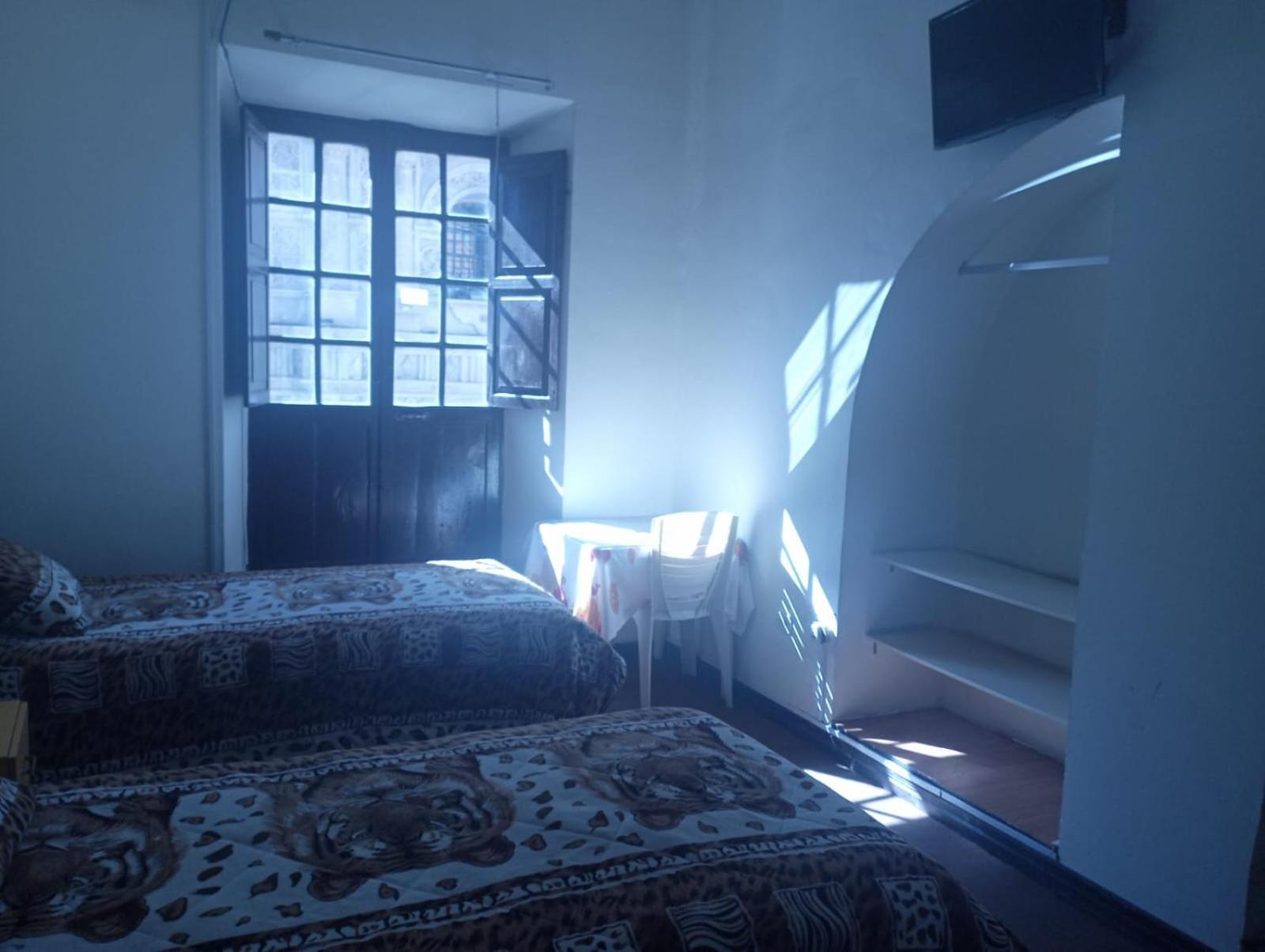 Hostal La Realeza Potosi Bagian luar foto